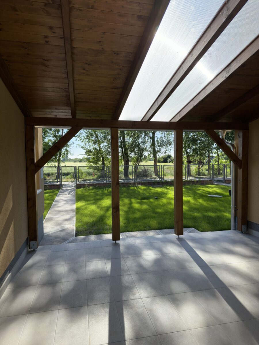 Csoportos szállás, Szálláshely nagy csoportoknak, Baráti társaság szállása, Nagy kapacitású szállás, Családi szállás nagy létszámú csoportoknak, Privát szállás nagy létszám esetén, Közösségi szálláshely, Többfős szállás, Szállás céges csoportoknak, 27 fő, 9 hálószoba